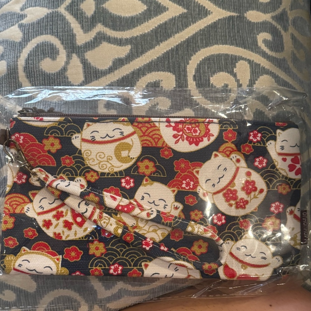 Charming Cat Print Wristlet Clutch - Multicolor
